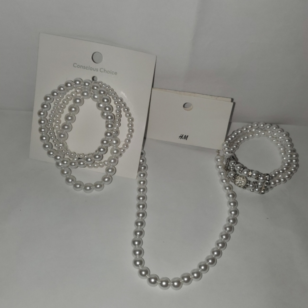 H&M Faux Pearl Jewelry - Picture 7 of 7